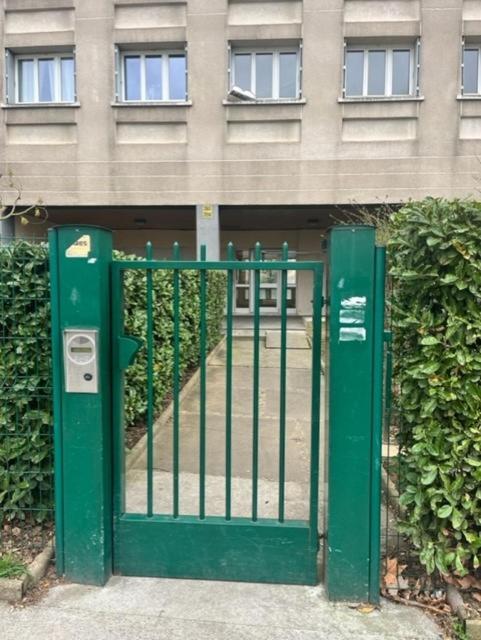 Chambre Privee Dans Un Appartement Partage Villeurbanne Exteriér fotografie